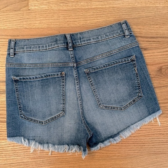 Express Shortie High rise stretch size 4 - Picture 3 of 8